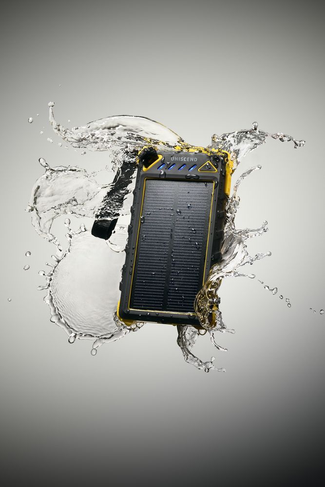 Внешний аккумулятор Uniscend Outdoor 8000 мАч с солнечной батареей
